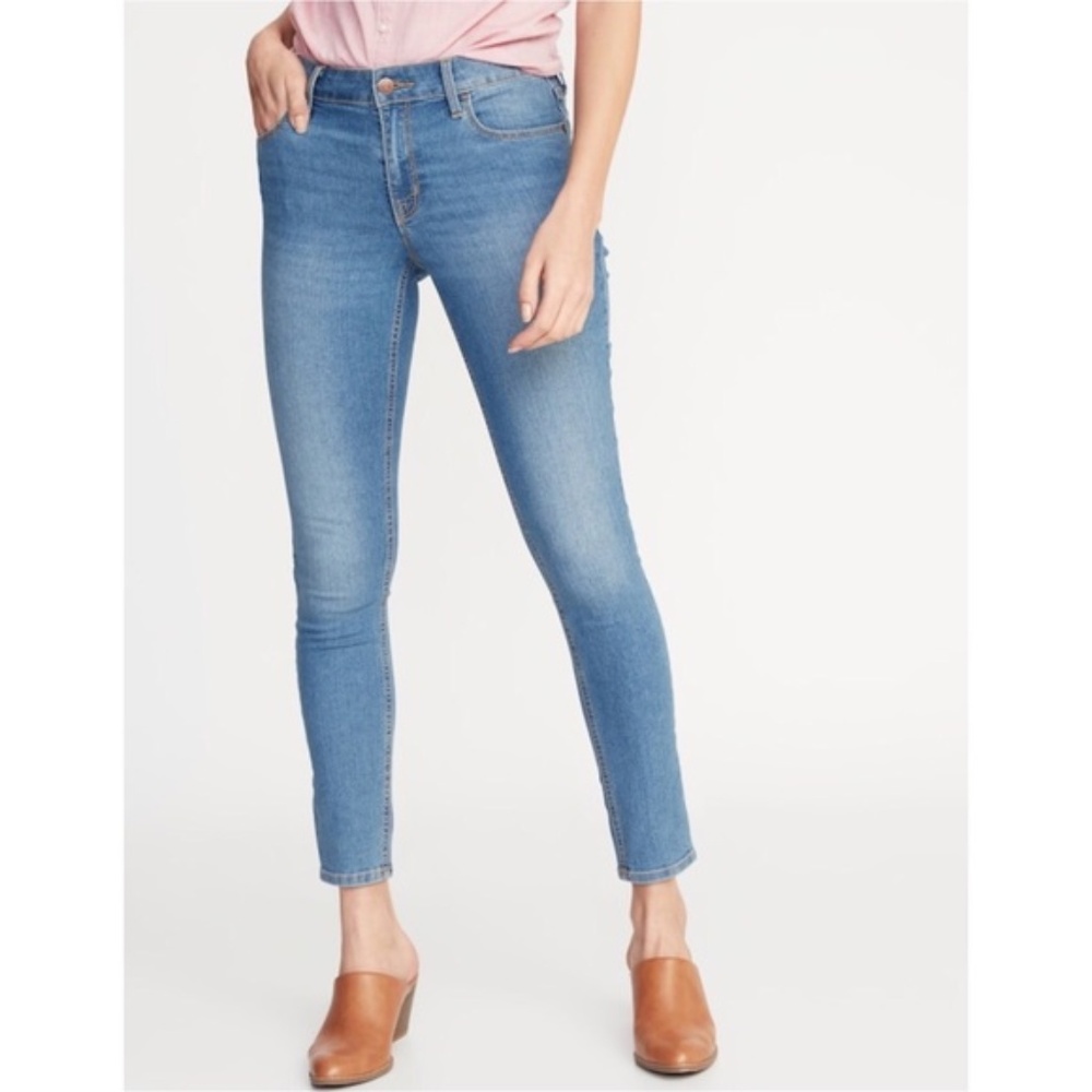Old Navy Super Skinny Ankle Length Jeans